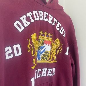 Authentic Oktoberfest Munich Burgundy Hoodie size medium 2013 Munchen Germany